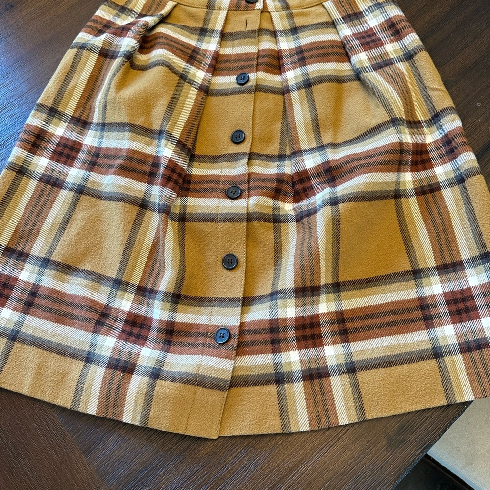 J crew fall plaid wool skirt lined great condition barely worn